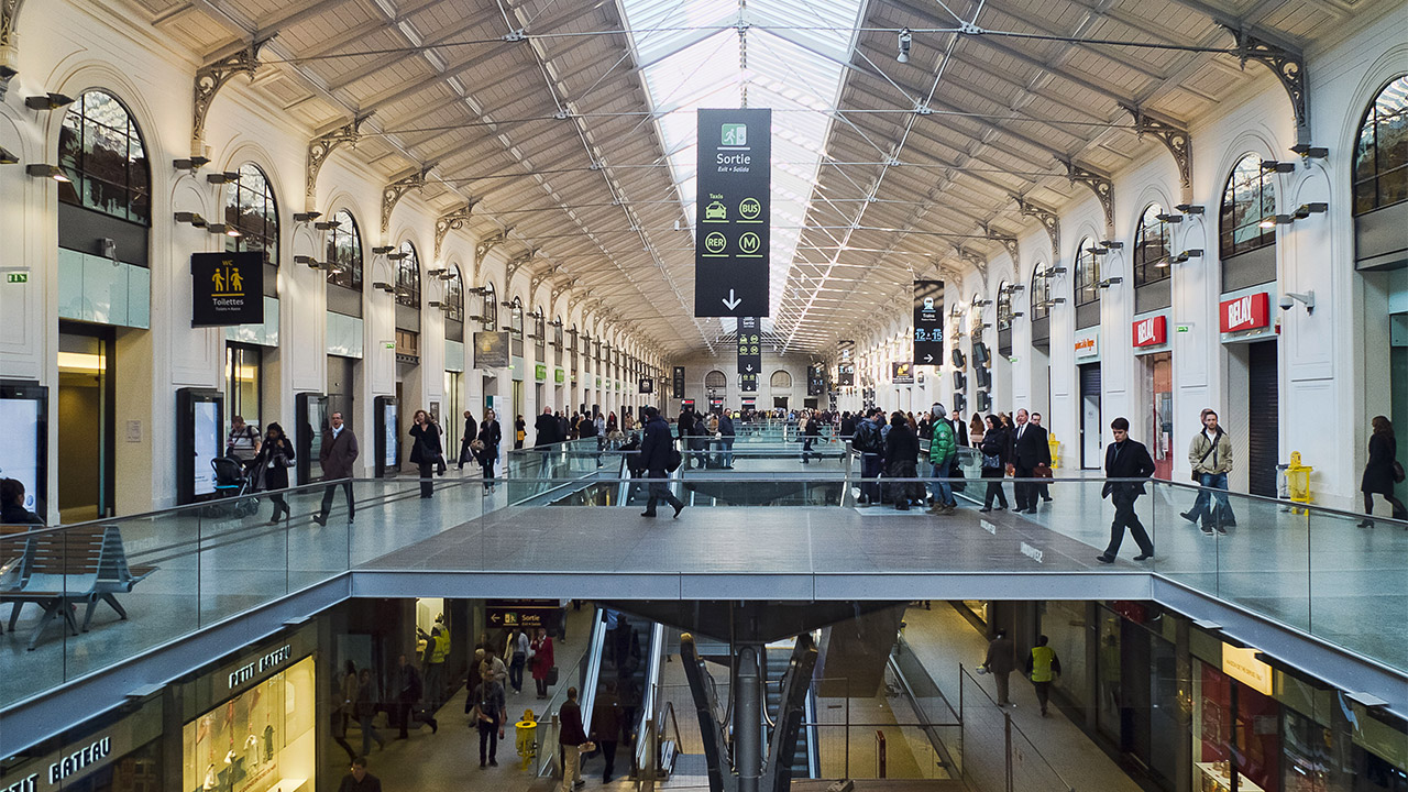 La gare Saint-Lazare change : une évolution symbolique de notre temps