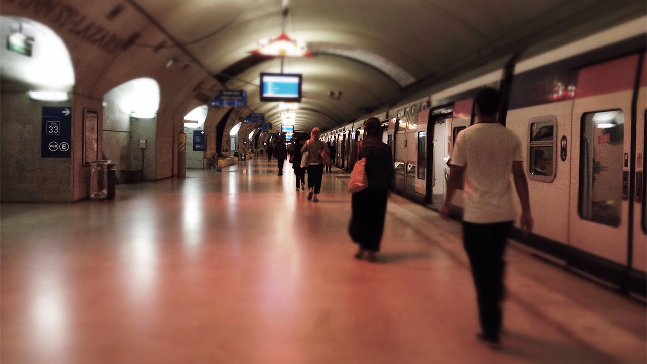 Il pleut dans les couloirs du RER : la France d’aujourd’hui, c’est la Pologne des années 1980