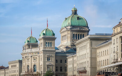 Nos sénateurs expliquent la France aux Suisses
