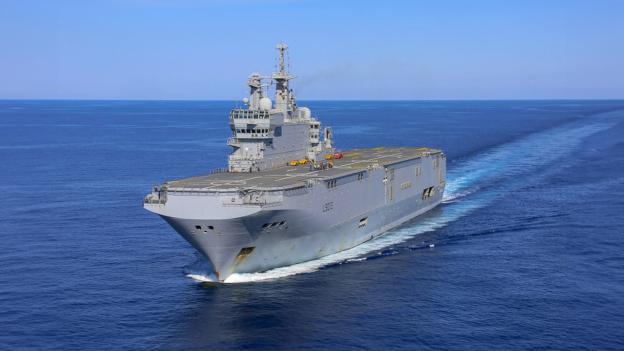 Tourbillon en rond, à petit patapon, du Mistral vers la Russie Tourbillon en rond, à petit patapon, du Mistral vers la Russie