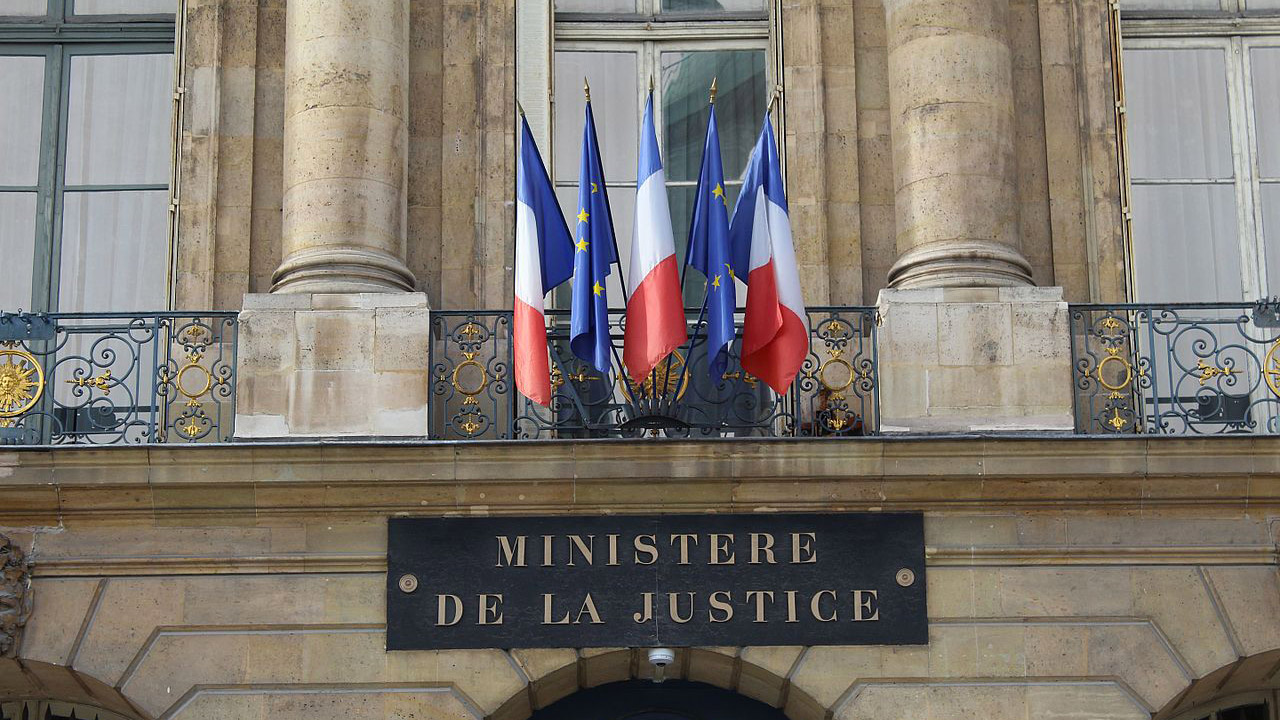 Taubira impose un stage sur « l’identité de genre » aux magistrats