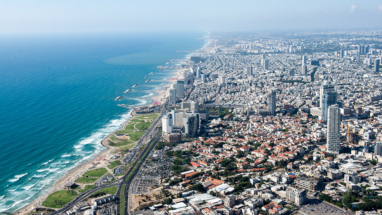 Tapis rouge pour François Hollande à Tel-Aviv