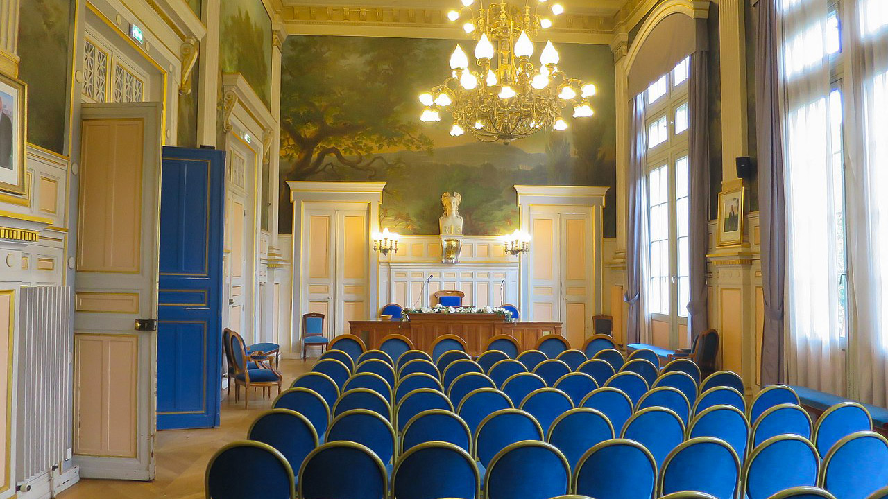 Conférence dédicace de son livre par Ivan Blot