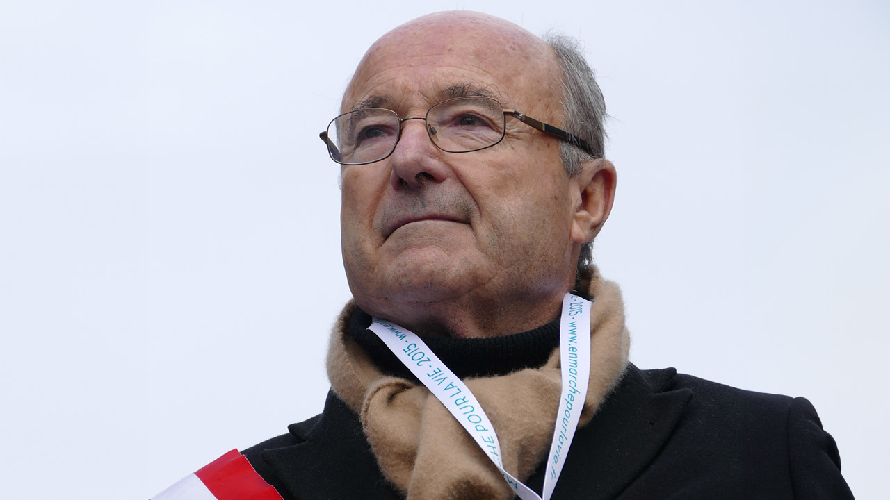 Le député non inscrit du Vaucluse Jacques Bompard ne baisse pas les bras