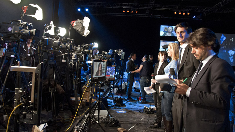 Le parti médiatique existe, il est peuplé de clones journalistiques