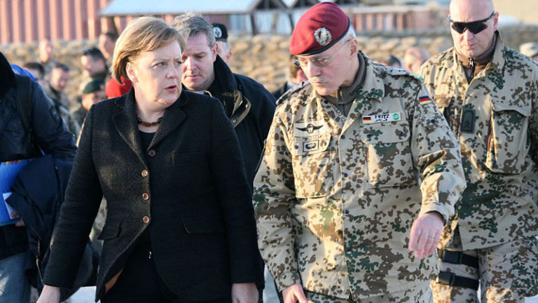 La russophobie : un bourrage de crânes annonciateur de la prochaine guerre européenne ?