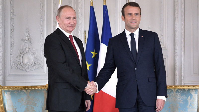 Crise Russie-Ukraine : Macron, champion de la paix ?