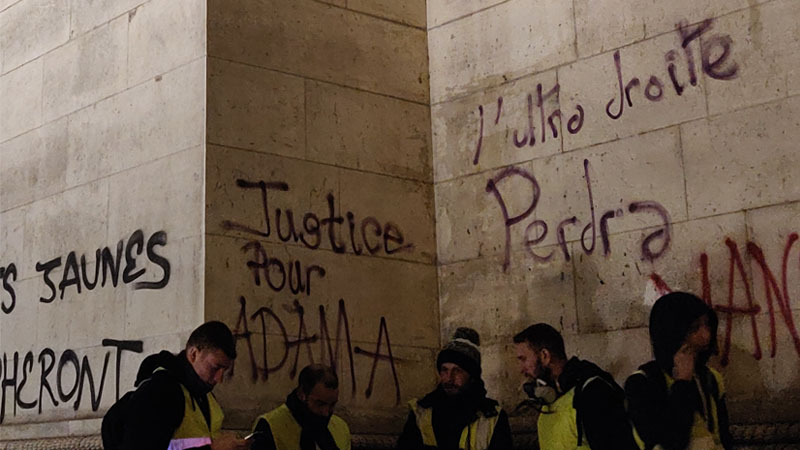 Gilets Jaunes. Une nouvelle fois, la Droite regarde passer le train de l’histoire