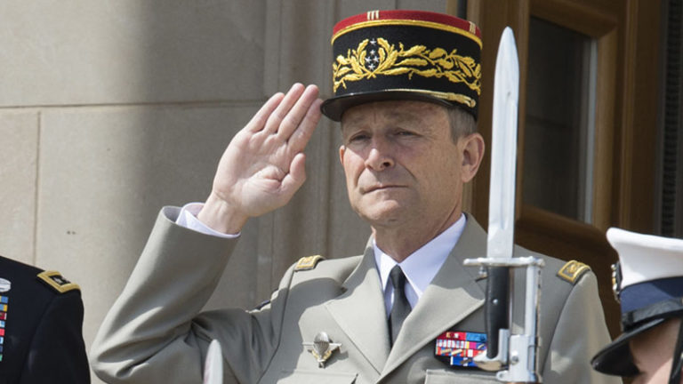 Le Général de Villiers, nouveau "chief happiness officer" du management