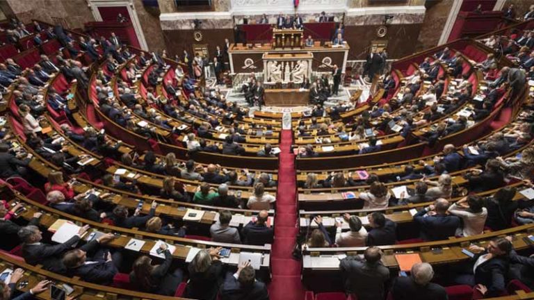 Lutte contre la « haine » en ligne : la légèreté de l’opposition