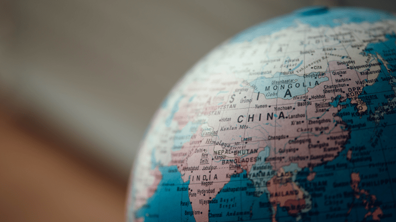 « France China Foundation » [2e partie] – De la bourgeoisie lyonnaise au laboratoire P4 de Wuhan