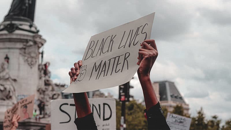 De l'antiracisme à la lutte des races