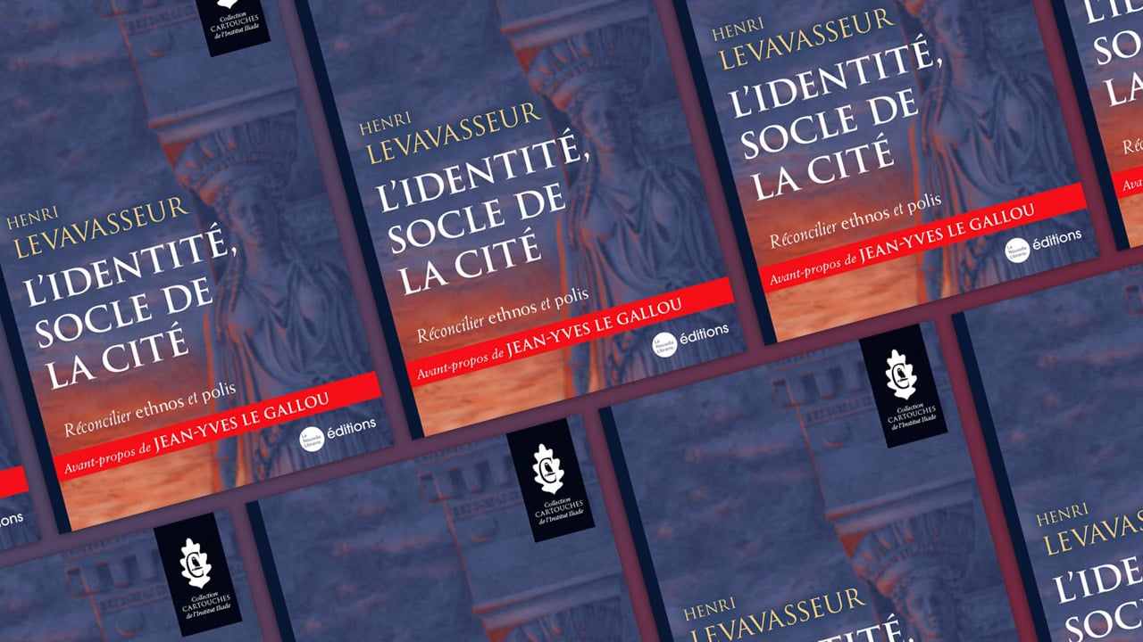 Pas de politique sans identité !