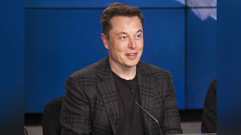 Elon Musk rachète Twitter : une bonne nouvelle pour la liberté d’expression ?