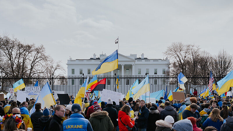 Ukraine : une guerre si parfaite, par Bruno Mégret