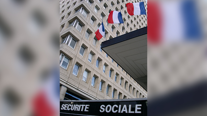 La Sécu est fauchée ? Supprimons l’AME !