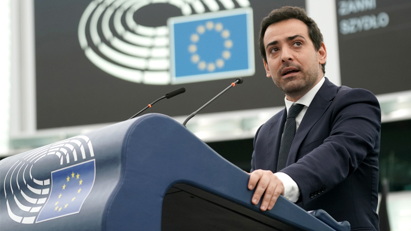 Diplomatie française : avec Stéphane Séjourné, on ne change pas une équipe qui perd !