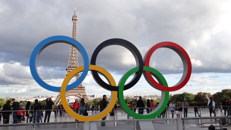 J.O. : la macronie déjà médaille d’or… du blasphème