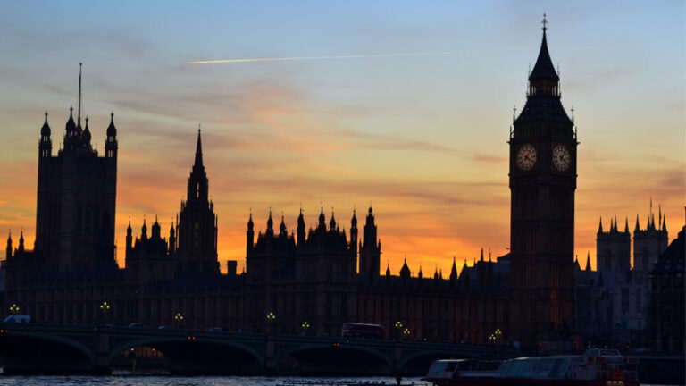 Angleterre : la fracture communautaire