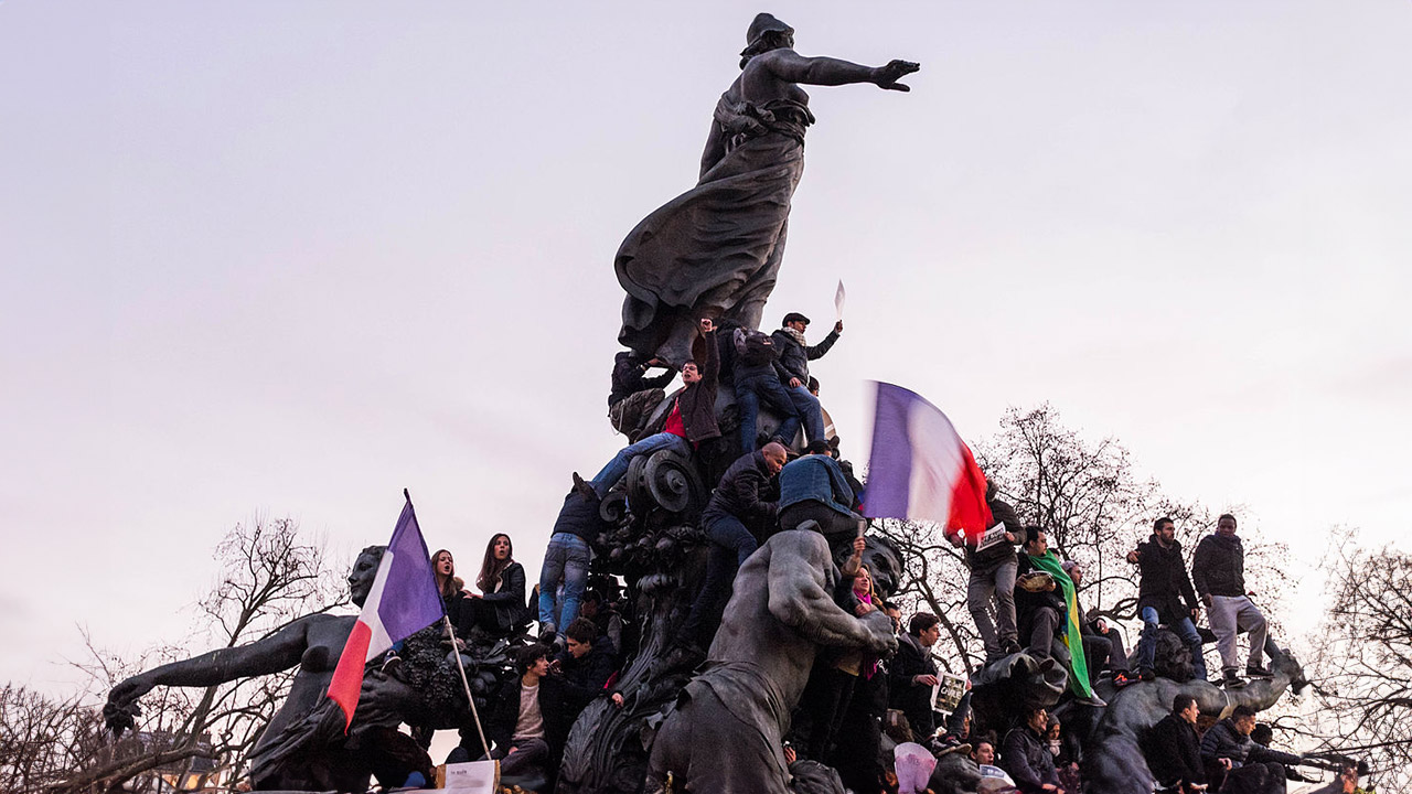L’union nationale est-elle sacrée ?