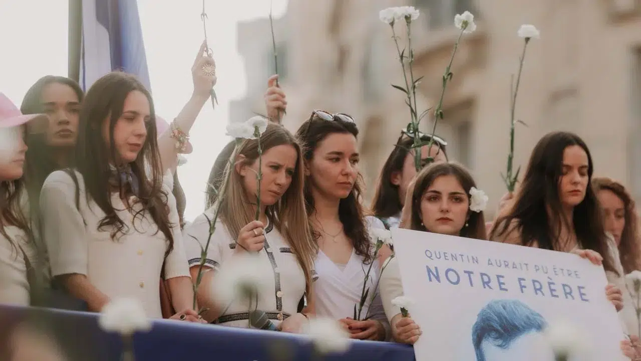 Revendications, immigration et hommage à Quentin… Le 8 mars des Némésis